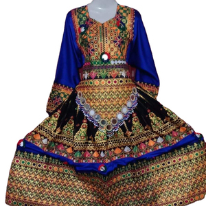 Dresses — robe ethnique vintage Banjara, robe traditionnelle de fête Kuchi, parafin/Pakistan, 2022, 2023 - Product Image 1