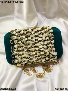 Pochette de soirée ornée de perles, sac à main de fête scintillant avec rabat - Product Image 2