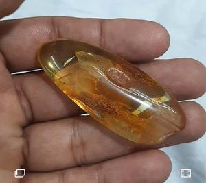 Pierre de cabochon en ambre de la Baltique de forme ovale naturelle et lisse pour les pierres de bijoux d'anniversaire - Product Image 2