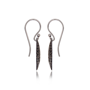 Pendientes de plata de ley 925 con forma de pétalo, joyería hecha a mano con gancho de alambre para la oreja - Product Image 3