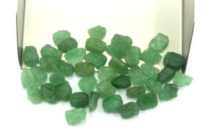 25 Pieces Beneficial <b>Crystal</b> Quartz Genuine Natural Rough Green Strawberry Quartz Gemstone Top Quality Wholesale - Product Image 4