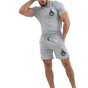 Nouveaux ensembles d'été en coton pour hommes avec impression de Logo personnalisée en vente - Product Image 4