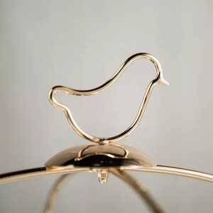 Diseño creativo Golden Bird Regalos de chocolate de lujo Jarrón de decoración del hogar con arreglo floral para eventos y vacaciones - Product Image 4