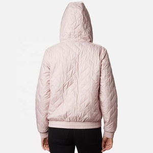 Nouveau manteau de bombardier d'hiver pour femmes en nylon et polyester rose personnalisé veste en duvet à bulles épaisses pour la randonnée veste courte pour femmes - Product Image 2