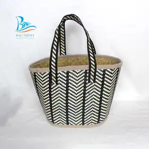 Wholesale Woven Palm Leaf Bag to Promote Your Business Development 