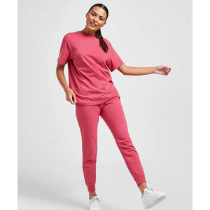 Camiseta Personalizada para Mujer, Estilo Urbano, de Algodón, Suave al Tacto, Impresión DTG, Informal y Moderna - Product Image 4