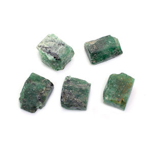 5 émeraudes vertes naturelles, 11x9mm-12x9mm, forme libre, brut, 28,15 carats, pierres précieuses en vrac - Product Image 2