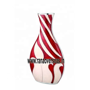 Vase à fleurs décoratif en métal de conception moderne pour la décoration de table à la maison de fête de mariage - Product Image 1