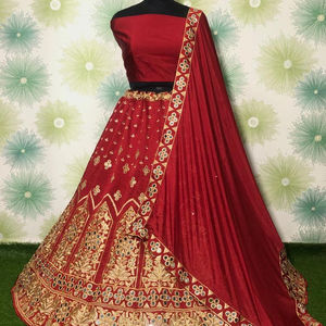 Vêtements de mariage les plus exclusifs Broderie lourde Designer Lehenga Choli avec Dupatta Non cousu Pas cher Bas prix Vente en gros Vêtement - Product Image 1