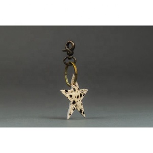 Custom Logo Luxury Star Top Leather Keychain Vegetable Tanned Vintage Genuine Leather Keychain - Product Image 4