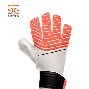 Gants de gardien de but professionnel pour jeunes adultes avec logo brodé personnalisé OEM Gants de sport respirants pour gardiens de but de football - Product Image 6