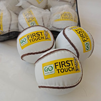 Ballons de hurling Sliotars First Touch pour enfants - Sports de plein air - Panneaux en cuir PU avec logo personnalisé - Écologiques