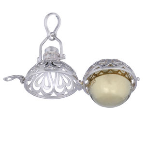 Noir Sur Soustrait Sphère Carillon Boule Pendentif En Argent - Product Image 2