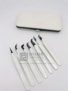 Pinzas para pestañas de acero inoxidable al por mayor con etiqueta privada, pinzas para pestañas con punta de fibra sostenible con punta blanca para extensión de pestañas - Product Image 2