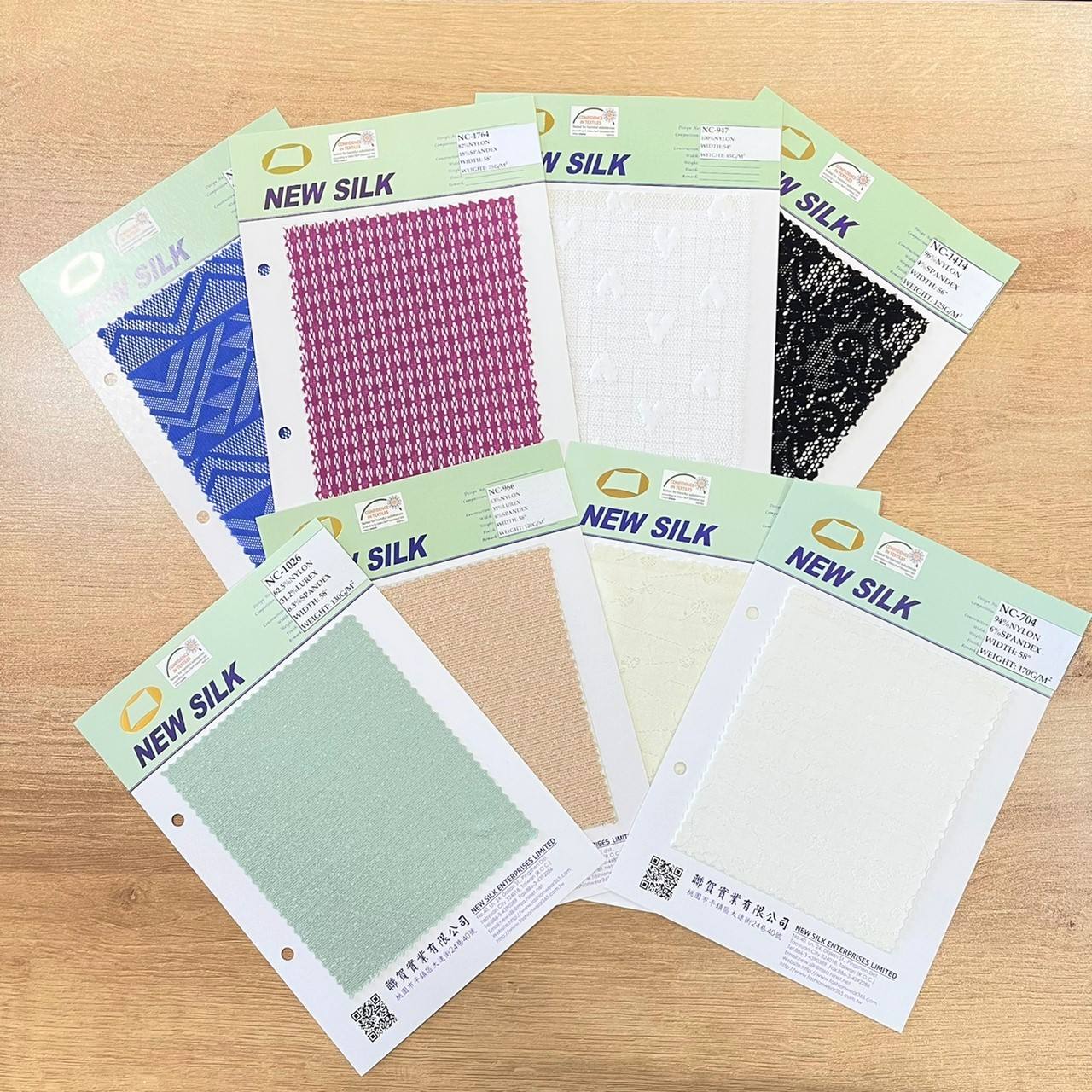 สีที่กำหนดเอง