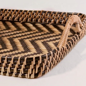 Plateau rectangulaire tissé en rotin et bambou, design moderne et unique, pour décoration intérieure, fabriqué au Vietnam - Product Image 2