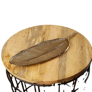 Plateau de service pour fruits secs en aluminium de haute qualité avec un design décoratif en métal, parfait pour la cuisine et la table. - Product Image 2