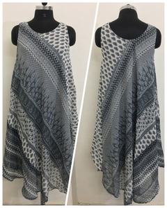 1205 Vestidos casuales para adultos Vestido largo de Playa con corte de paraguas único con forro estirable Colección de verano - Product Image 5