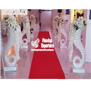 Pilares dorados decorados para pasarela de boda, pilares decorativos de diseño Paisley para pasarela de boda, decoración de pilares - Product Image 1