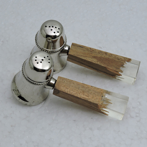 Personnaliser le dessus de table nouveau style en laiton nickelé, bois et résine, ensemble sel et poivre gadgets de cuisine - Product Image 6