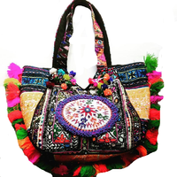 Sac fourre-tout décontracté multicolore fait main, durable, traditionnel, ethnique, vintage, bohème, unique, tribal, Banjara, avec perles, broderies et fermeture éclair