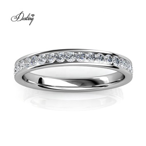 Anillo de eternidad adornado con cristales de <span class=keywords><strong>Swarovski</strong></span> S925 Daisini hipoalergénico clásico banda de boda joyería mujer anillo de moda - Product Image 1