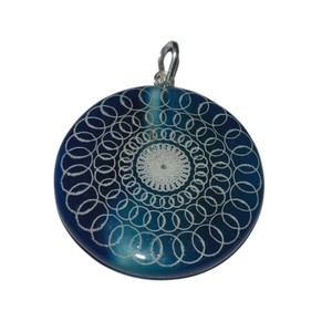 Guérison Gravé Rond de Disque de Conception Pendentifs - Product Image 1