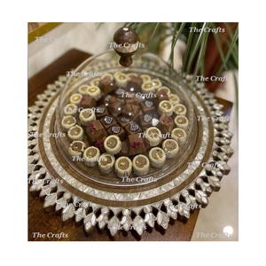 Bandeja de Madera Maciza con Incrustaciones de Nácar para Dulces y Chocolates, con Cúpula de Vidrio, Diseño Clásico y Elegante, Calidad Superior para Decoración del Hogar - Product Image 3