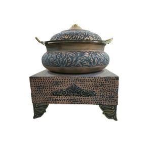 จานร้อนออกแบบโดยราชวงศ์พร้อมแท่นตกแต่งอุปกรณ์อาหารงานแต่งงานโต๊ะตกแต่งจานโลหะบริสุทธิ์ทำจากทองเหลืองบริสุทธิ์ - Product Image 1