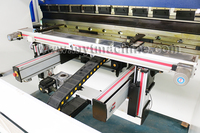 Da58t 6 axes 4 mètres de large 6000mm 100ton 160t 200 tonnes 250 tonnes 300 tonnes 320t cnc hydraulique presse plieuse machine