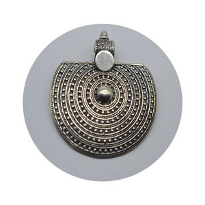 Vente en gros de pendentifs tribaux en argent sterling 925 faits à la main pour femmes pendentifs en argent sterling 925 - Product Image 1