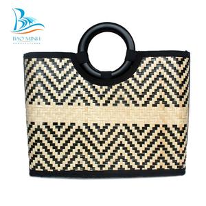 Bolso de Mano Vintage Tejido de Bambú con Asas Redondas de Plástico y Lino - Product Image 1