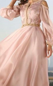 Robe Caftan élégante en soie 2021 avec une belle robe de soirée et de mariage décente ornée de Zari en tissu net - Product Image 2