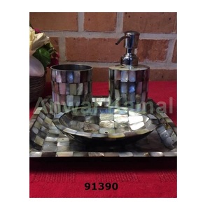 Accessoires de salle de bain de qualité supérieure très demandés Ensembles de salle de bain en acier nacré avec matériau de haute qualité - Product Image 1