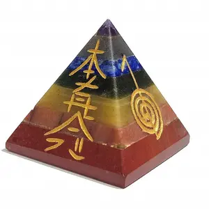 Pirámide de piedras preciosas con grabado de Reiki, símbolo de pirámide de 7 Chakras, productos de cristal, venta al por mayor