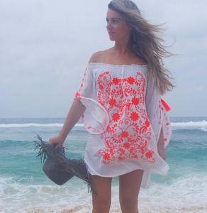 Designer 2024 Robe de villégiature brodée à la main pour femmes Wear Island Trending - Product Image 1