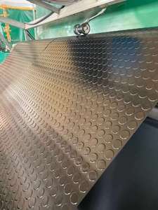 Tapis de sol en caoutchouc nickel pièce de monnaie pour fourgonnettes et remorques - Product Image 6