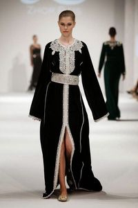 Nouveau designer haut filet de lin en soie vêtements de fête de mariage Lehenga Choli élégant Style ethnique belle robe de caftan Dabka brodée - Product Image 2