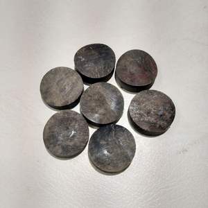 Botón de cuerno de búhos Natural, Claxon en blanco en forma redonda y botones de Color negro, fabricante y exportación de la India, Tradnary - Product Image 3