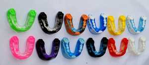 PROTECTOR DE PLÁSTICO de alta calidad para los dientes, protector doble para la boca deportivo con caja de plástico, fabricado en paquistaní - Product Image 6