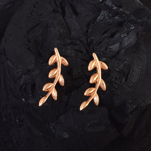 Plaqué or Rose 18K, Design de feuille Simple, clous officiels de haute qualité, meilleures ventes, boucles d'oreilles simples minimalistes, bijoux fins pour femmes - Product Image 2