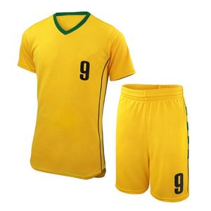 Maillots de football personnalisés 2026 imprimés par sublimation, design de logo sur mesure, kits de football vierges toutes saisons pour hommes, maillots légers et doux - Product Image 1
