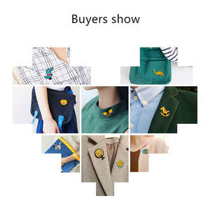 Broches y insignias bordados a mano de alta calidad personalizados, hechos a medida con hilo de oro. - Product Image 4