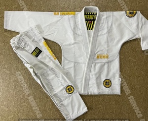 ชุดคาราเต้แบบใหม่สั่งตัดได้ คุณภาพสูง ผลิตจากผ้าฝ้าย 100% พร้อมดีไซน์แบบกำหนดเองสำหรับชุดบราซิลเลียนยิวยิตสู - Product Image 3