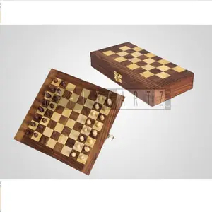 ألعاب الشطرنج الخشبية الرياضية الطبيعية عالية الجودة داخل المنزل، لوح لعبة الشطرنج الخشبي قابل للطي، قطع لتقديمها كهدية، وتزيين المنزل واللعب