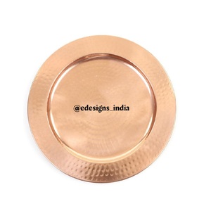 จานที่ชาร์จแบบทุบทำจากโลหะรูปทรงกลมสำหรับโต๊ะในบ้านโรงแรมจานโลหะใต้จานมาใหม่ - Product Image 1