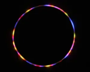 LED Glow Hula Hoop สำหรับการแสดงแสงและการเต้นรำการเขียนโปรแกรมกราฟิกที่มองเห็นได้ในเวลากลางวัน