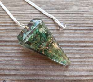 Agate élégante offre Orgonite verte radiesthésie pendule de guérison pierre précieuse sculptée avec Feng Shui Love Style vente en gros - Product Image 1