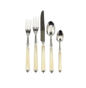 Mango de diseño grabado alfabético, cuchillos recubiertos de plata, juego de cubiertos para el hogar y la cocina de hoteles - Product Image 3
