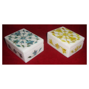 Cajas de Joyería Hechas en India con Incrustaciones de Piedra de Nácar Semipreciosa y Mármol Natural para Hoteles y Restaurantes - Product Image 1
